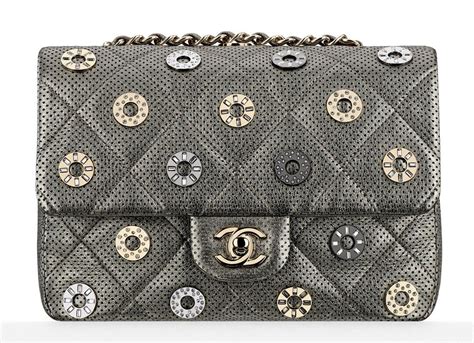 chanel cruise 2015 bags|Check Out Chanel’s Dubai.